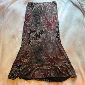 Beautiful paisley patterned vintage 90’s y2k maxi skirt